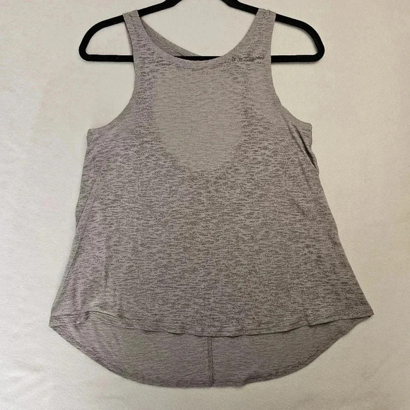 lululemon breeze through tank - Picture 2 of 13